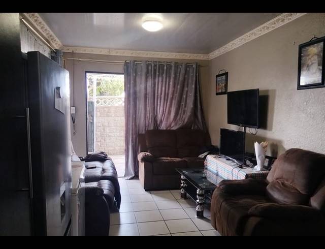 2 BEDROOM HOUSE FOR SALE IN ROSENEATH